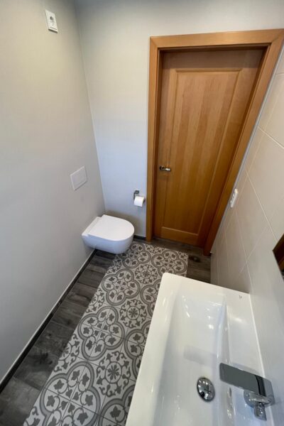 baeder-dunkelmann-neu-badezimmer-modern-hell-bodengleiche-dusche-2