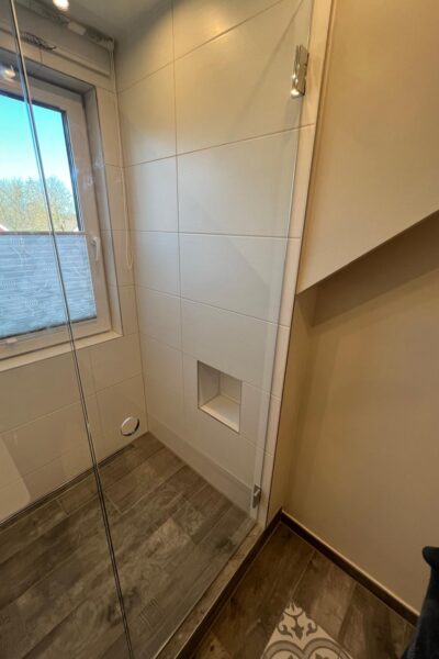 baeder-dunkelmann-neu-badezimmer-modern-hell-bodengleiche-dusche-3