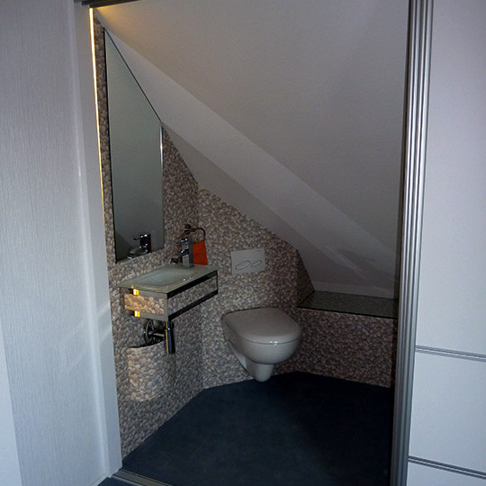 Gäste WC mit Raumteiler