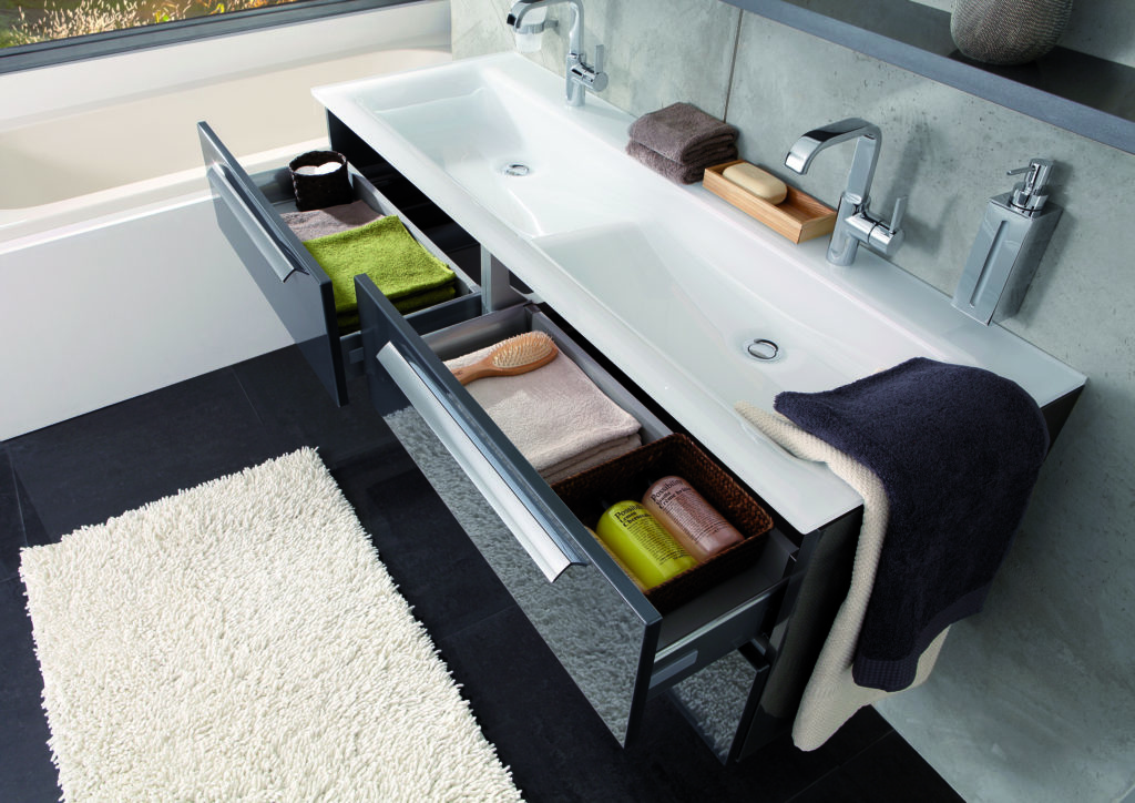 Stauraum im Badezimmer Waschtisch