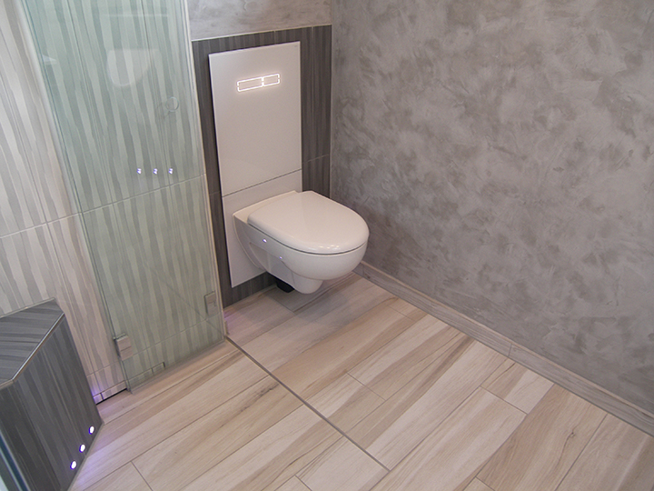 Beeindruckendes Mini-Gästebad auf 2,7 qm in Hamburg-Niendorf (Bad 075