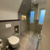 Dusche unter Dachschräge – Kleines Bad gestalten